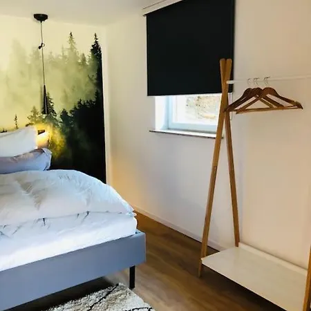 Panorama Im Schwarzwald In Einzigartiger Lage, Terrasse, 2 Schlafzimmer, Direkt Am Waldrand, Nahe Baden-baden Apartment *