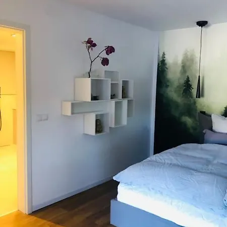 Panorama Im Schwarzwald In Einzigartiger Lage, Terrasse, 2 Schlafzimmer, Direkt Am Waldrand, Nahe Baden-baden Apartment